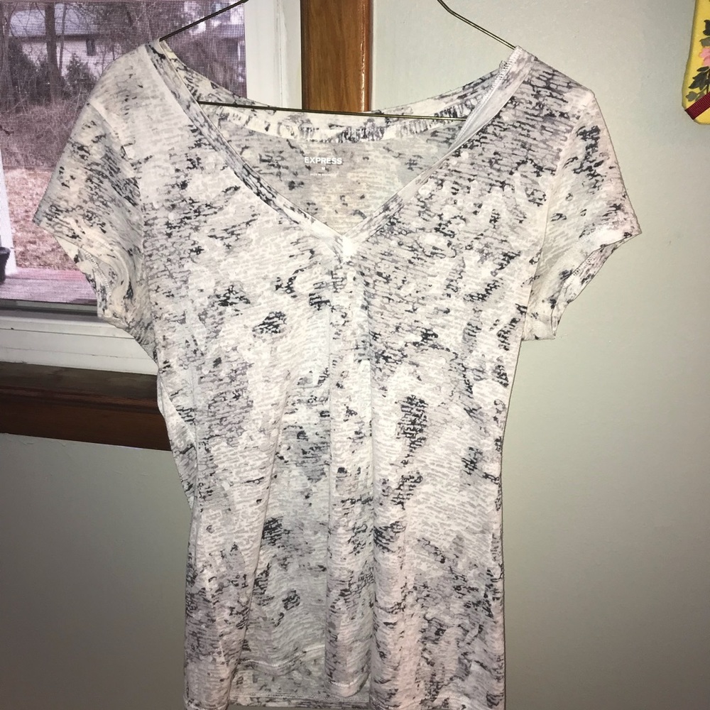 Black and white scattered t shirt